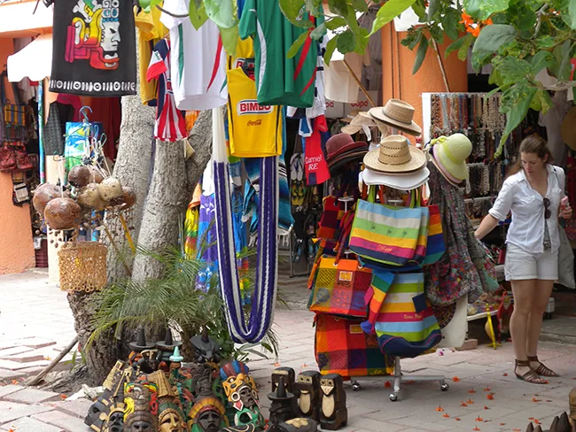 Akumal village shopping