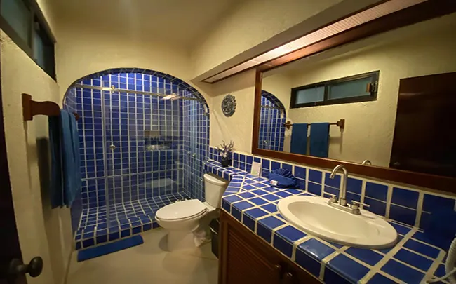 hotel large bathroom